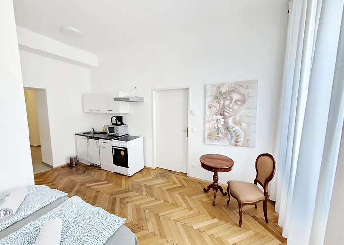 Charming At Maerzstrasse Close To Attractions Mz Apartment *