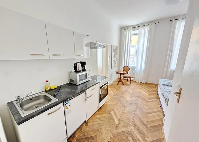 Apartment Charming At Maerzstrasse Close To Attractions Mz Vienna