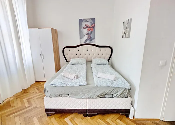 Charming At Maerzstrasse Close To Attractions Mz Vienna