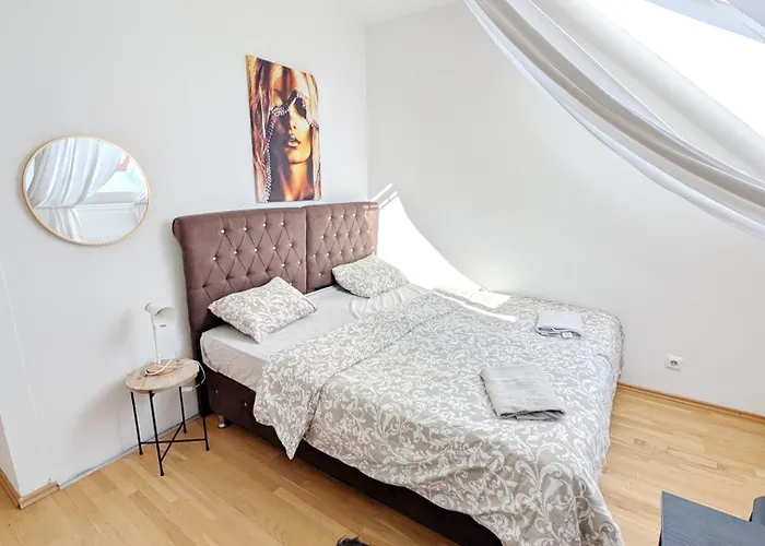 Charming At Maerzstrasse Close To Attractions Mz * Vienna